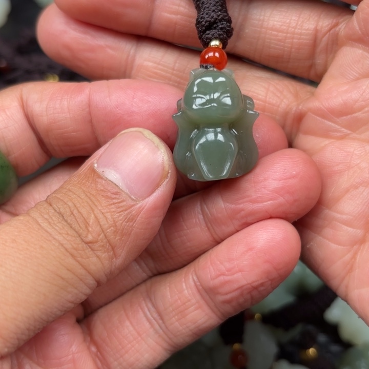 和田玉吊坠未镶嵌