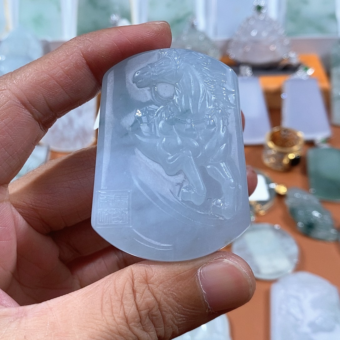 翡翠未镶嵌颈饰缅甸翡翠