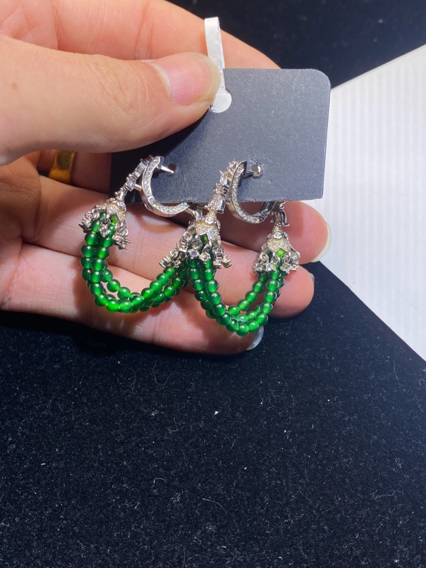 （危料专卖）天然翡翠A货 小米珠耳包