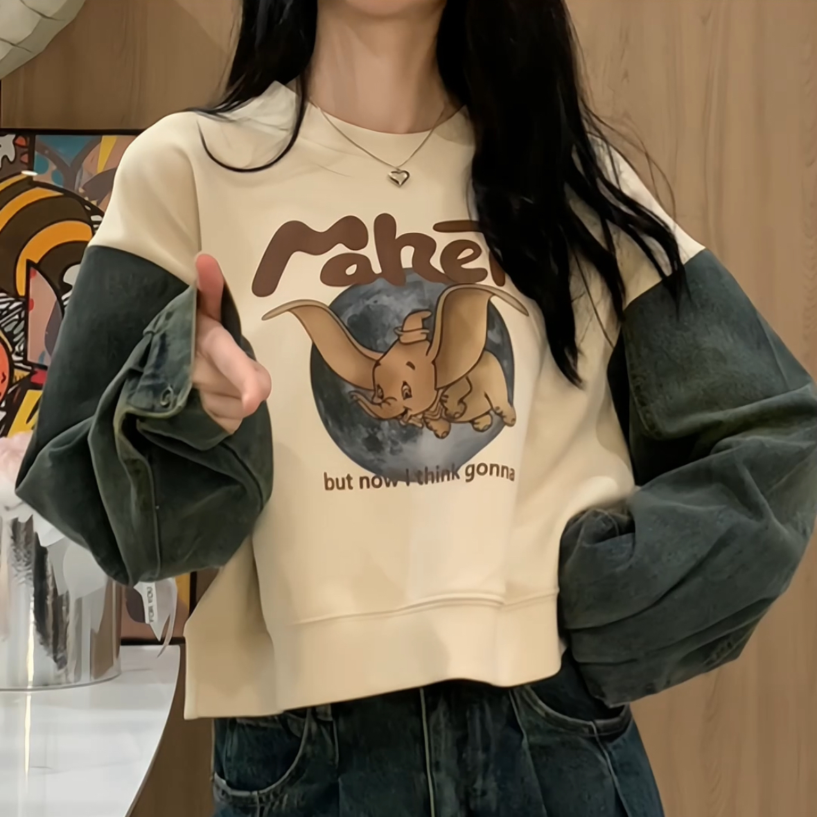 【工厂优价】早春时尚新款百搭宽松卡通印花圆领拼接长袖卫衣DM5095