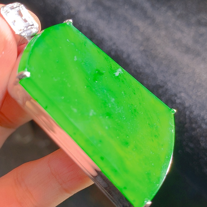 【闪购商品】翡翠颈饰未镶嵌翡翠