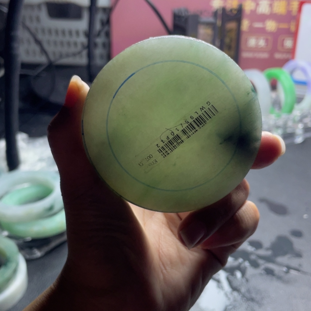 用***2定制翡翠未镶嵌缅A翡翠手镯多样性发一