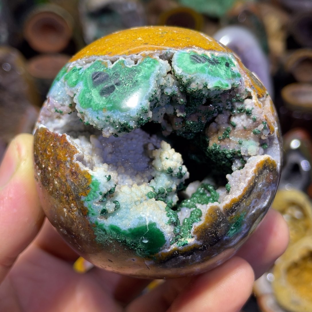 水晶大型摆件未镶嵌