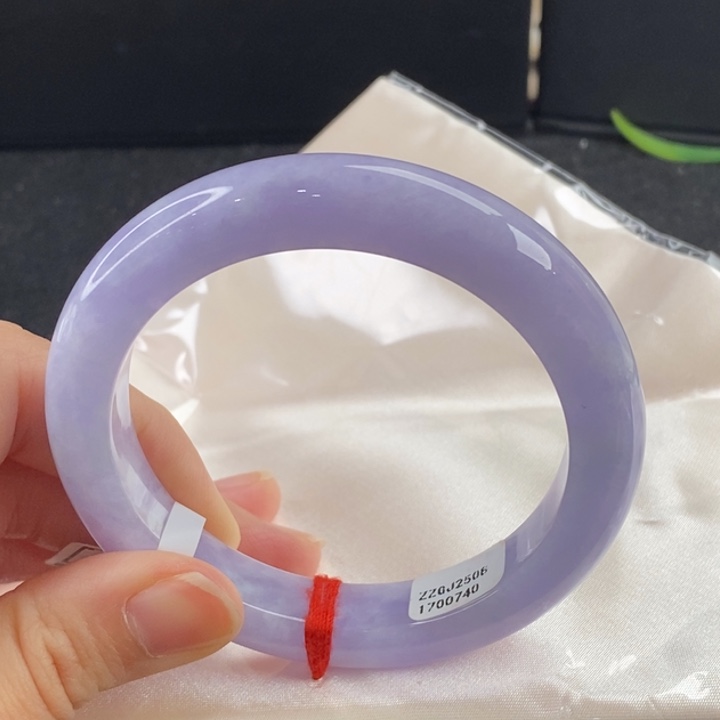 翡翠未镶嵌手镯58.2圈