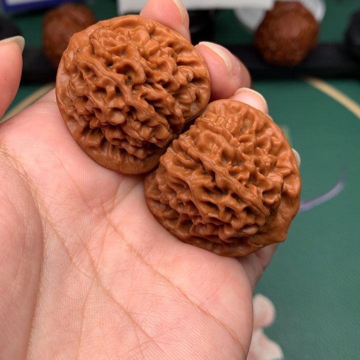 文玩核桃把件34全品秦闷