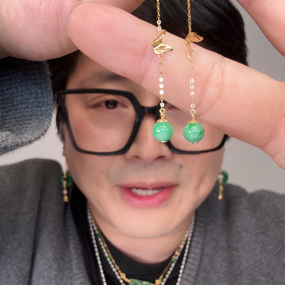 c***好翡翠18K金镶嵌颈饰一对