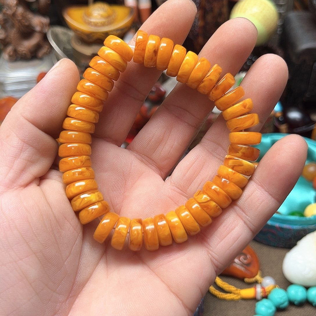 未镶嵌琥珀裸石好物推荐如图所示