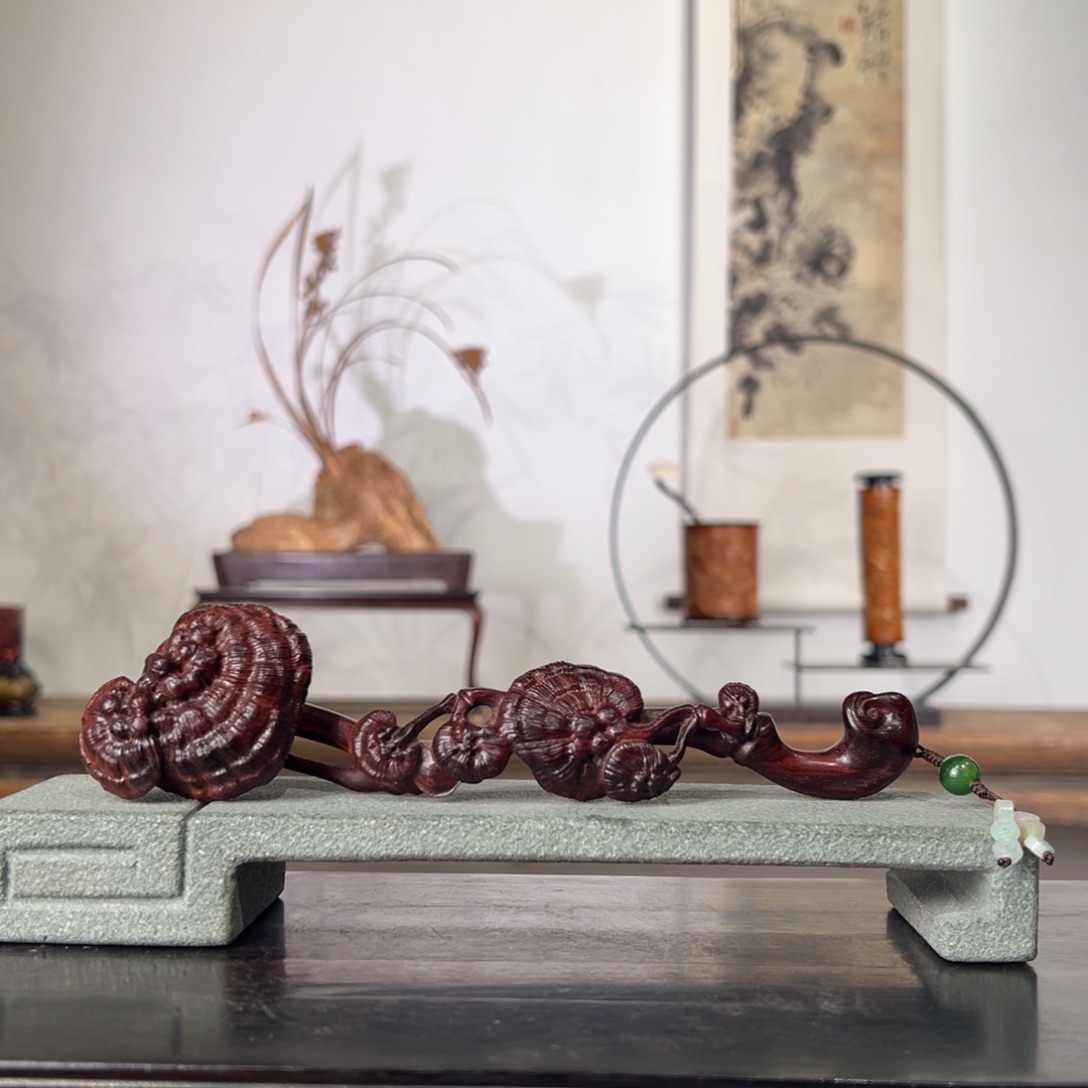 檀香紫檀（小叶紫檀）九如灵芝如意