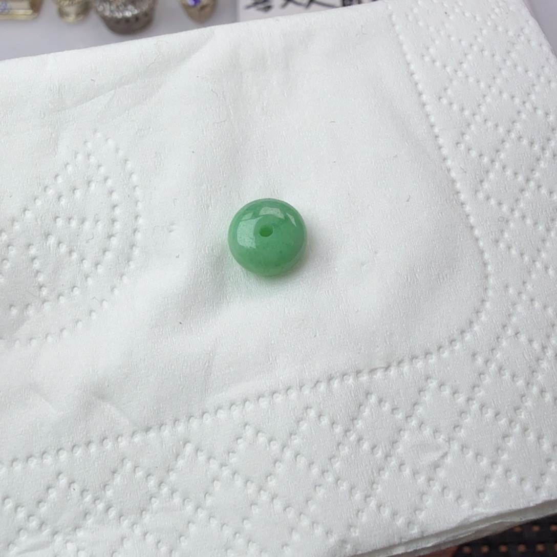 翡翠散珠冰绿鼓珠直径8