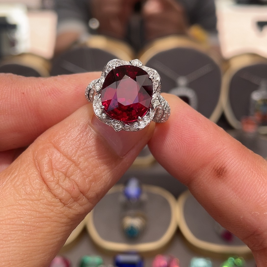 碧玺戒指18K金镶嵌6.78ct