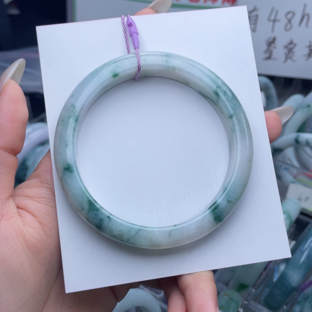 翡翠未镶嵌手镯62.3圈