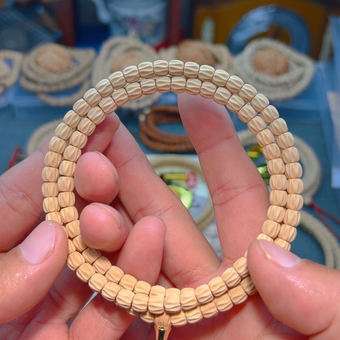 飞***8吊坠柏香籽/百香籽