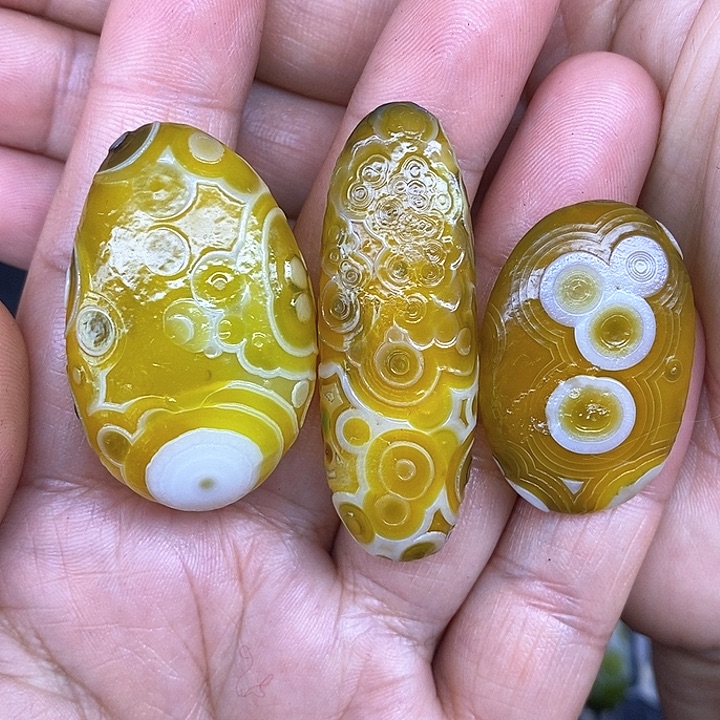 林*花眼玛瑙奇石饰品无孔