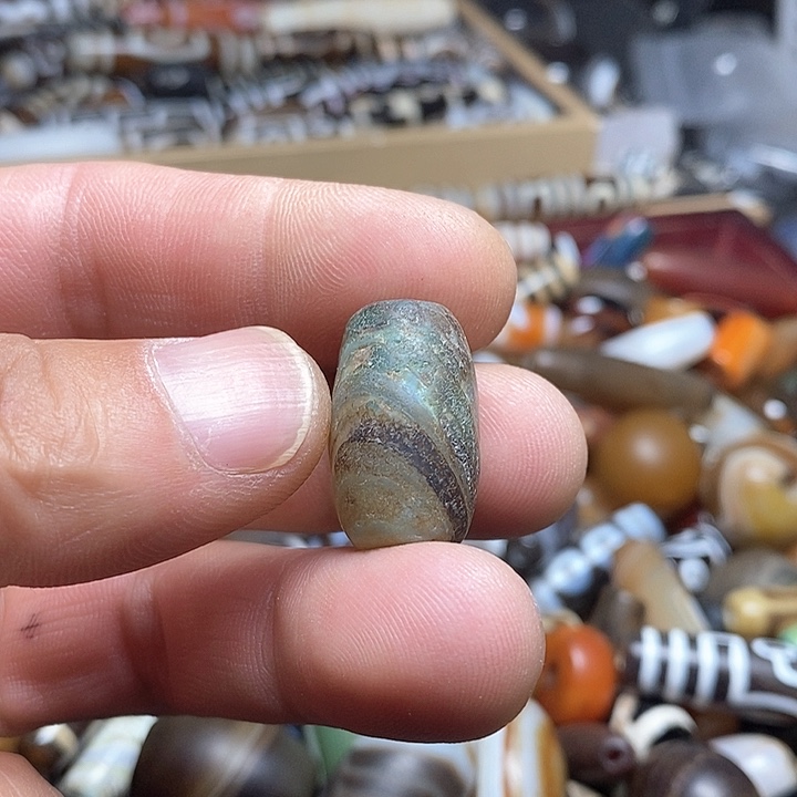 玛瑙/玉髓颈饰合金