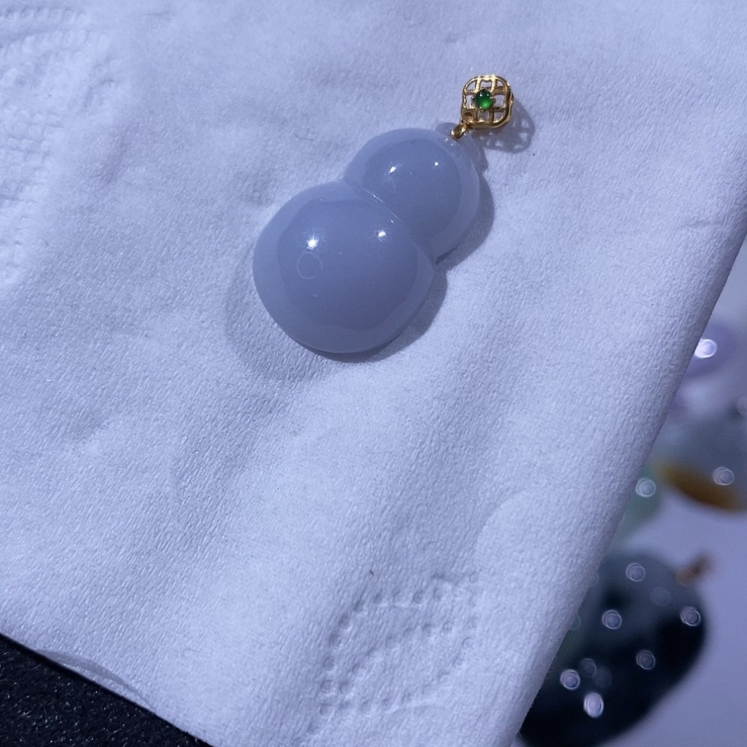 翡翠吊坠(不含链)18K金镶嵌