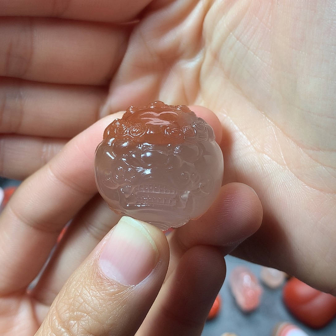 南红玛瑙1未镶嵌皮*铁冰飘醒狮珠