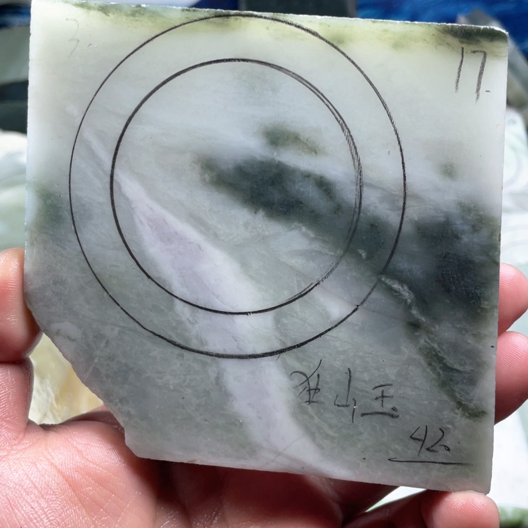 独山玉定制手镯未镶嵌