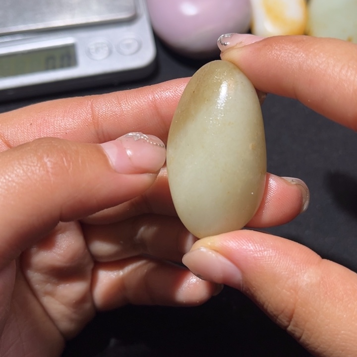 和田玉未镶嵌珠宝奇石