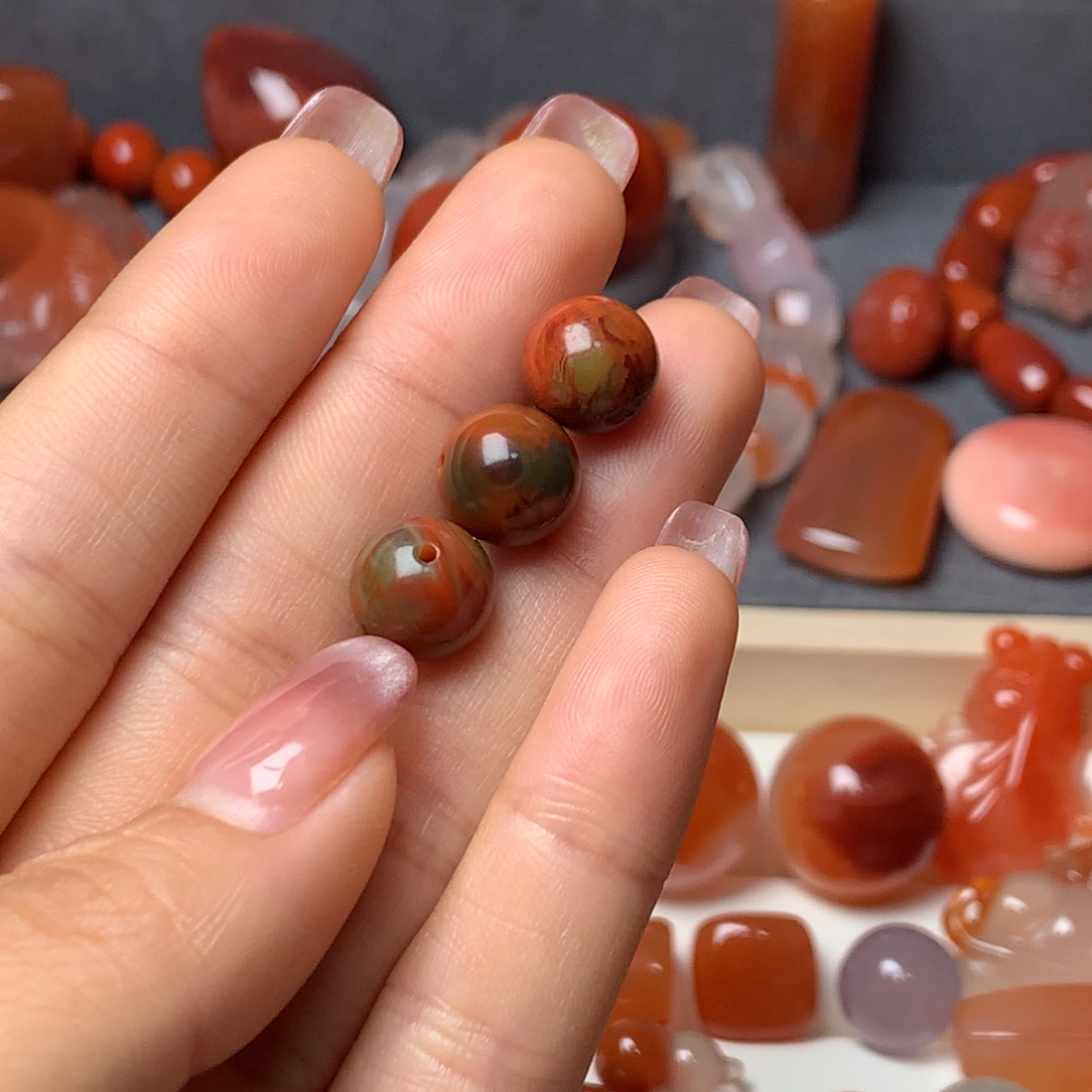 紫***焱南红玛瑙未镶嵌配饰