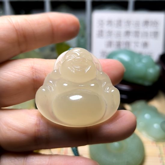 未镶嵌蛇纹石玉颈饰