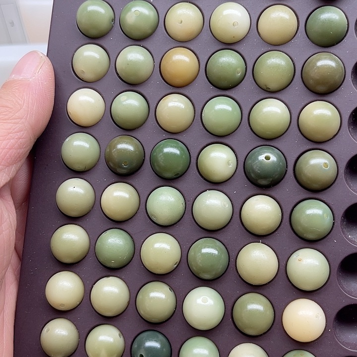 白玉菩提吊坠瑕疵13青提圆珠60颗