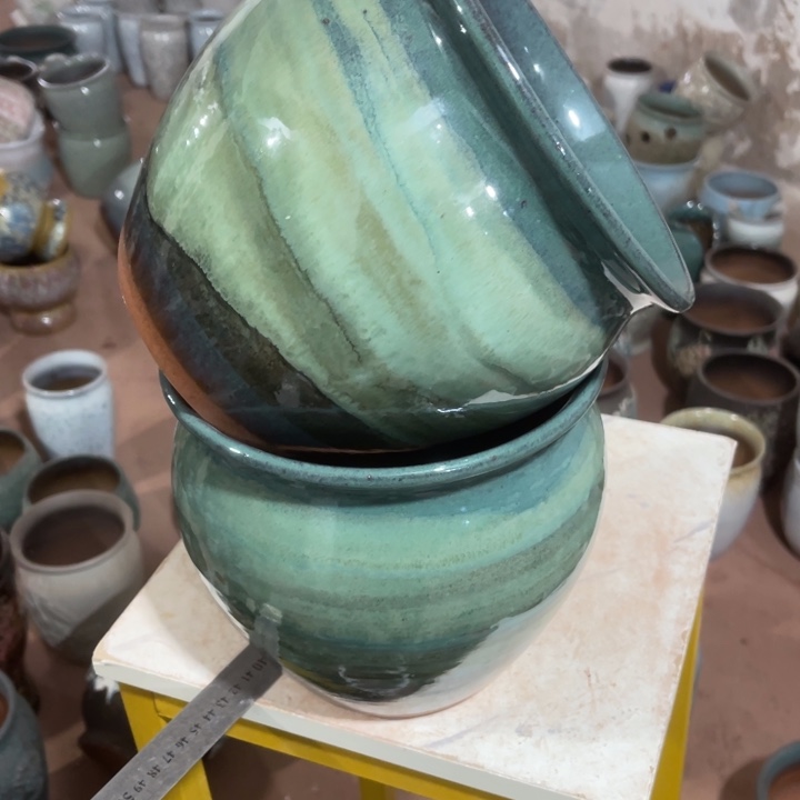 紫砂花盆口径20高度19两只正品