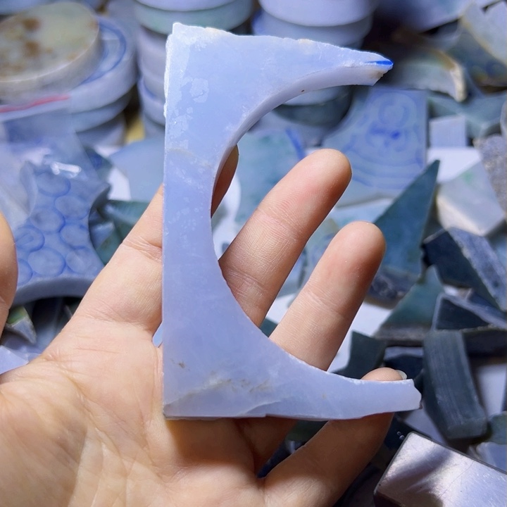 颈饰未镶嵌翡翠渊*