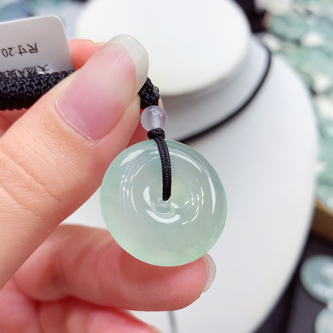 颈饰未镶嵌翡翠翡翠23，20.9/5.6