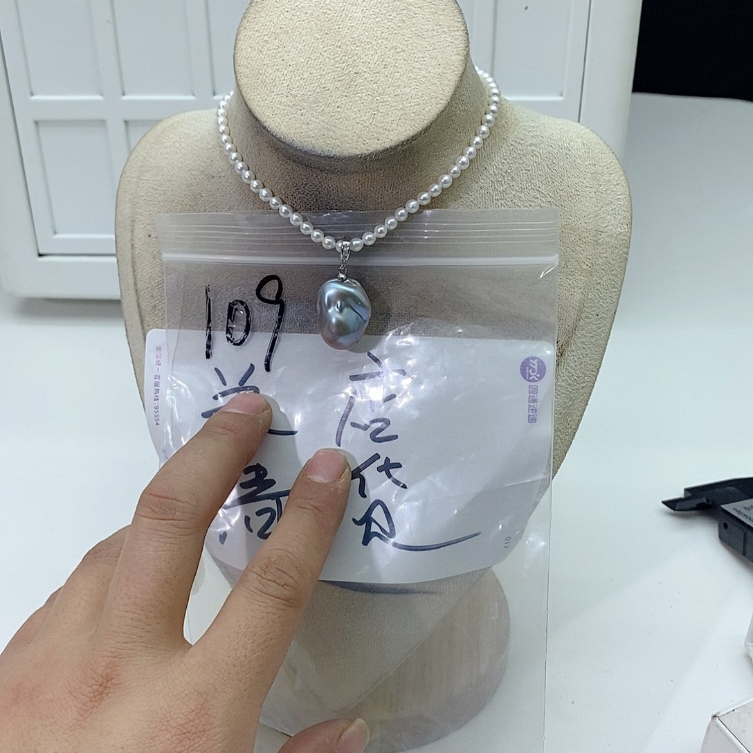 淡水珍珠颈饰合金