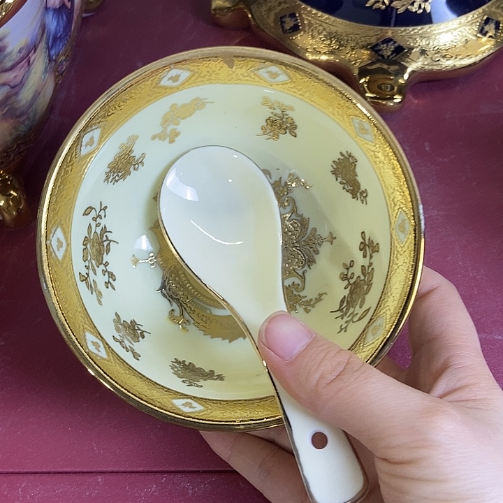 瓷片瑕疵2只碗…………………………………勺