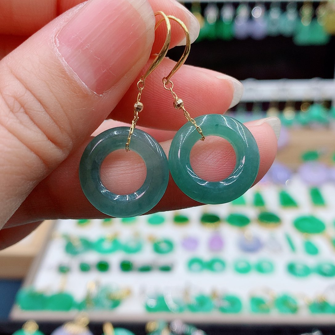 翡翠耳饰18K金镶嵌的