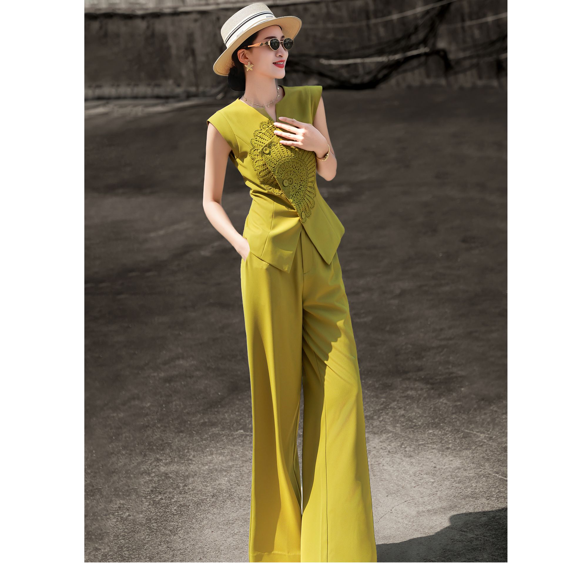 〈纪朵研〉1142夏季新款高级感蕾丝拼接不对称西装上衣阔腿裤套装