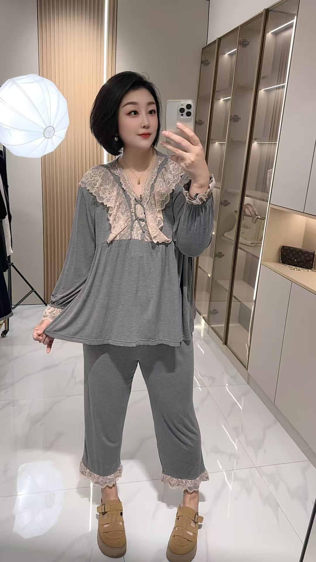 【聪姐推荐】1094性感时尚蕾丝拼接家居服两件套（衣长71，胸围136）
