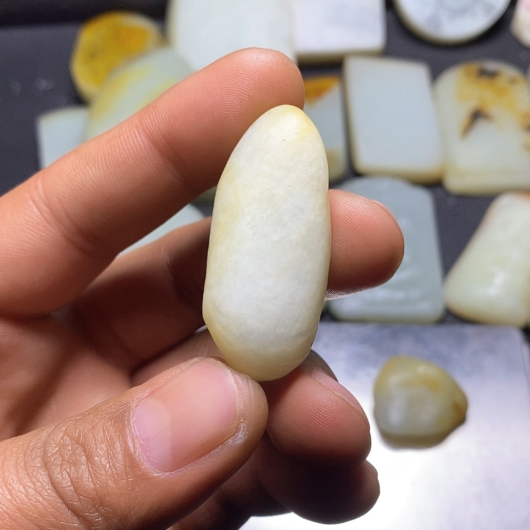 定制和田玉挂件未镶嵌心**顺