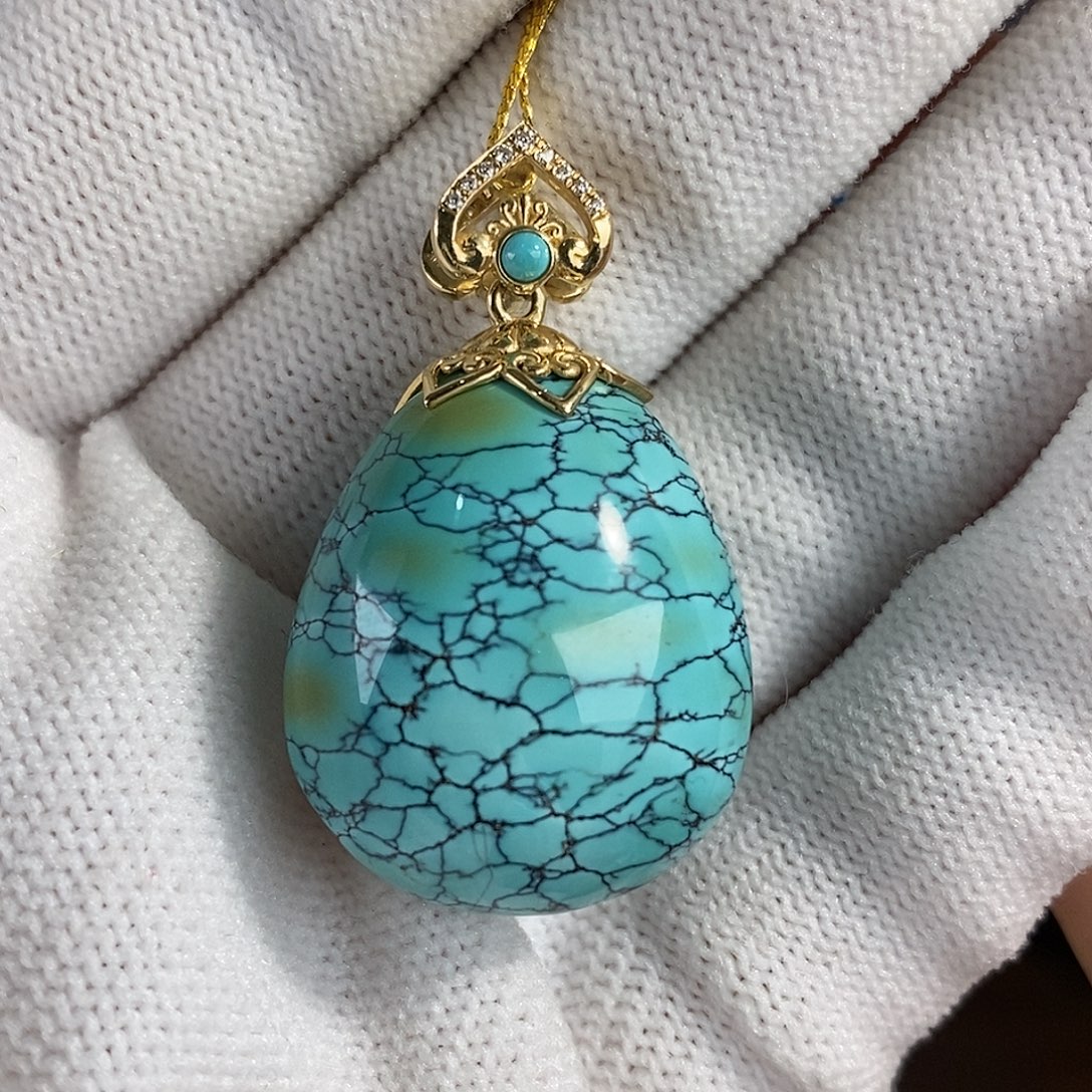 绿松石18K金镶嵌珠宝奇石