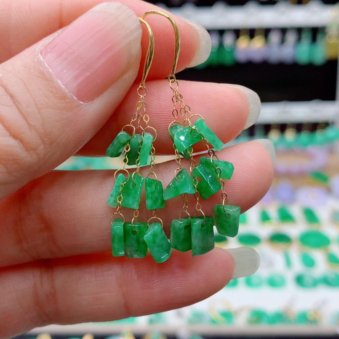 翡翠耳饰18K金镶嵌的