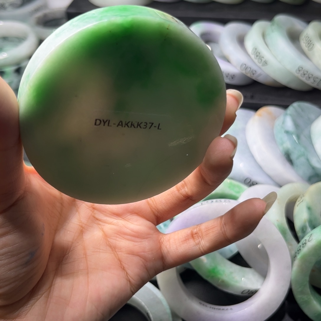 定制翡翠手镯未镶嵌