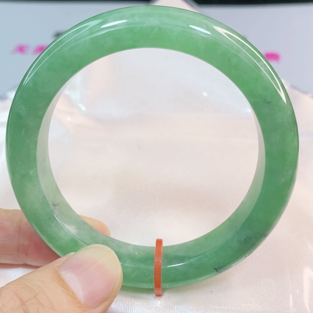 翡翠手镯未镶嵌55.4圈口正圈