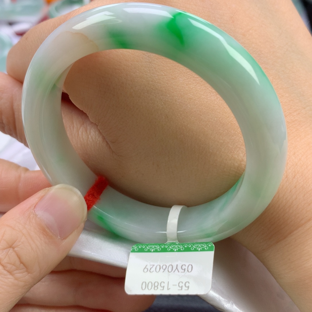 翡翠手镯未镶嵌55正