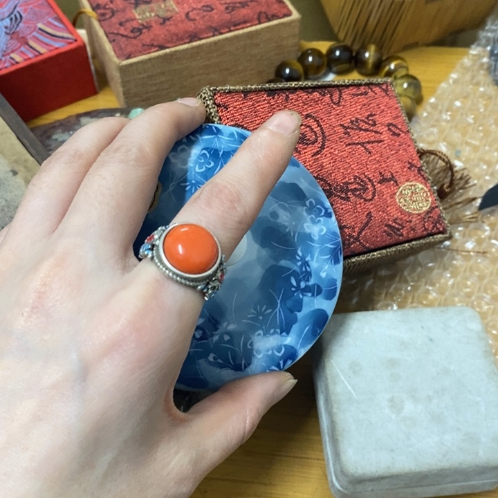 摆件哈中古工艺品一件