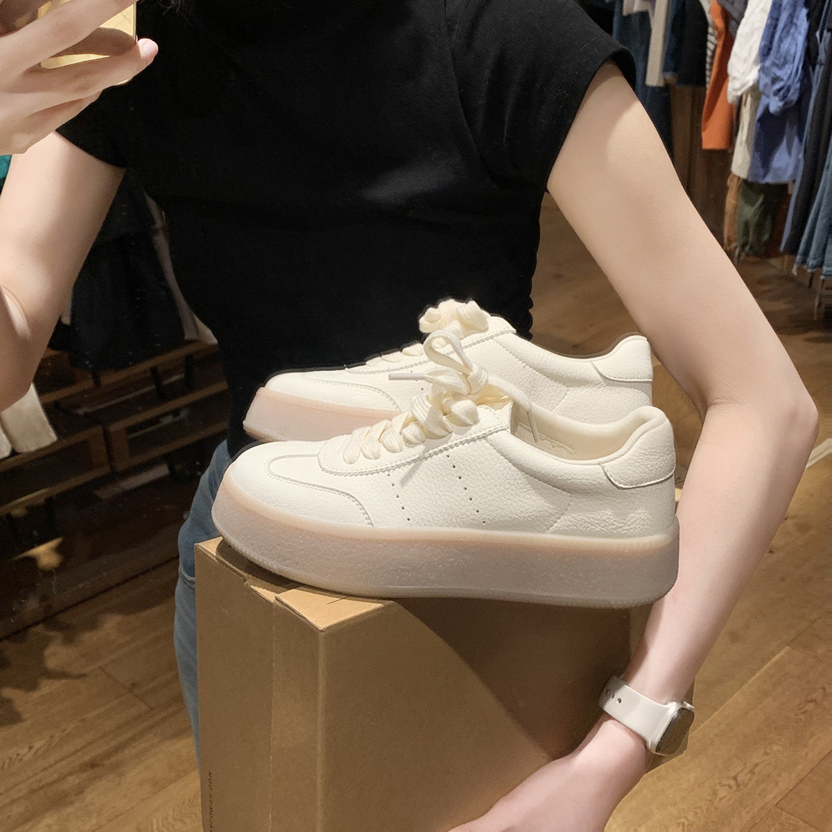 【葡萄妈同款】经典圆头厚底韩式休闲真皮系带小白鞋德训板鞋女新款