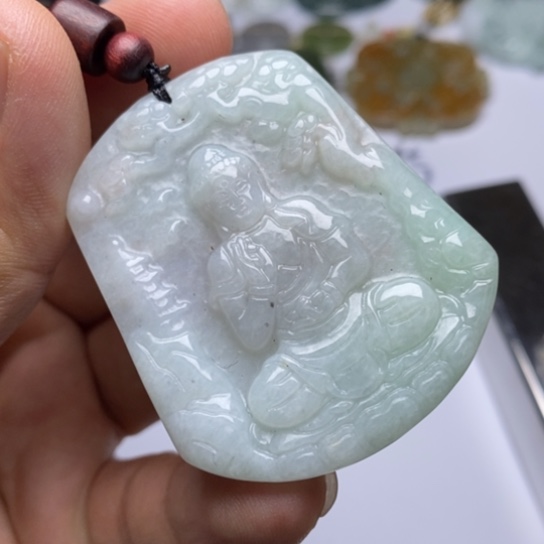 翡翠未镶嵌颈饰翡翠