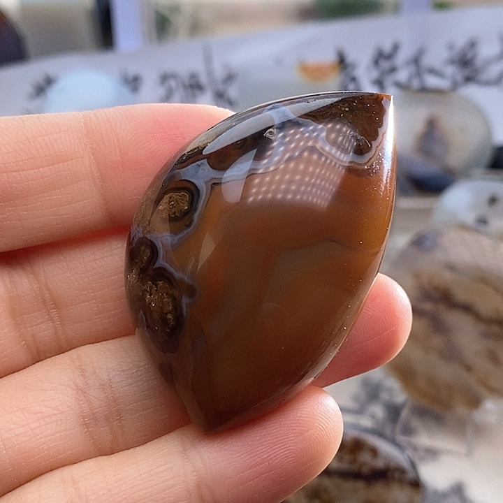 玛瑙/玉髓颈饰未镶嵌