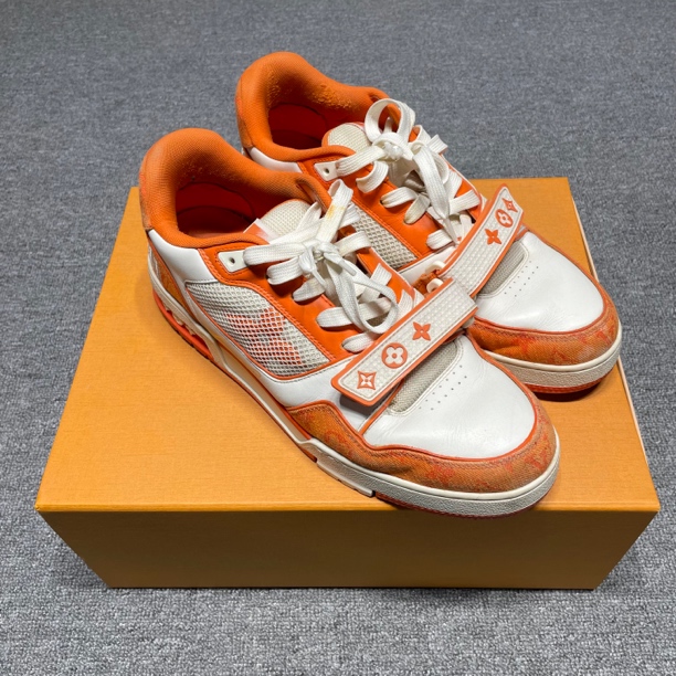 90新 LouisVuitton/路易威登 Trainer成色魔术贴/9码