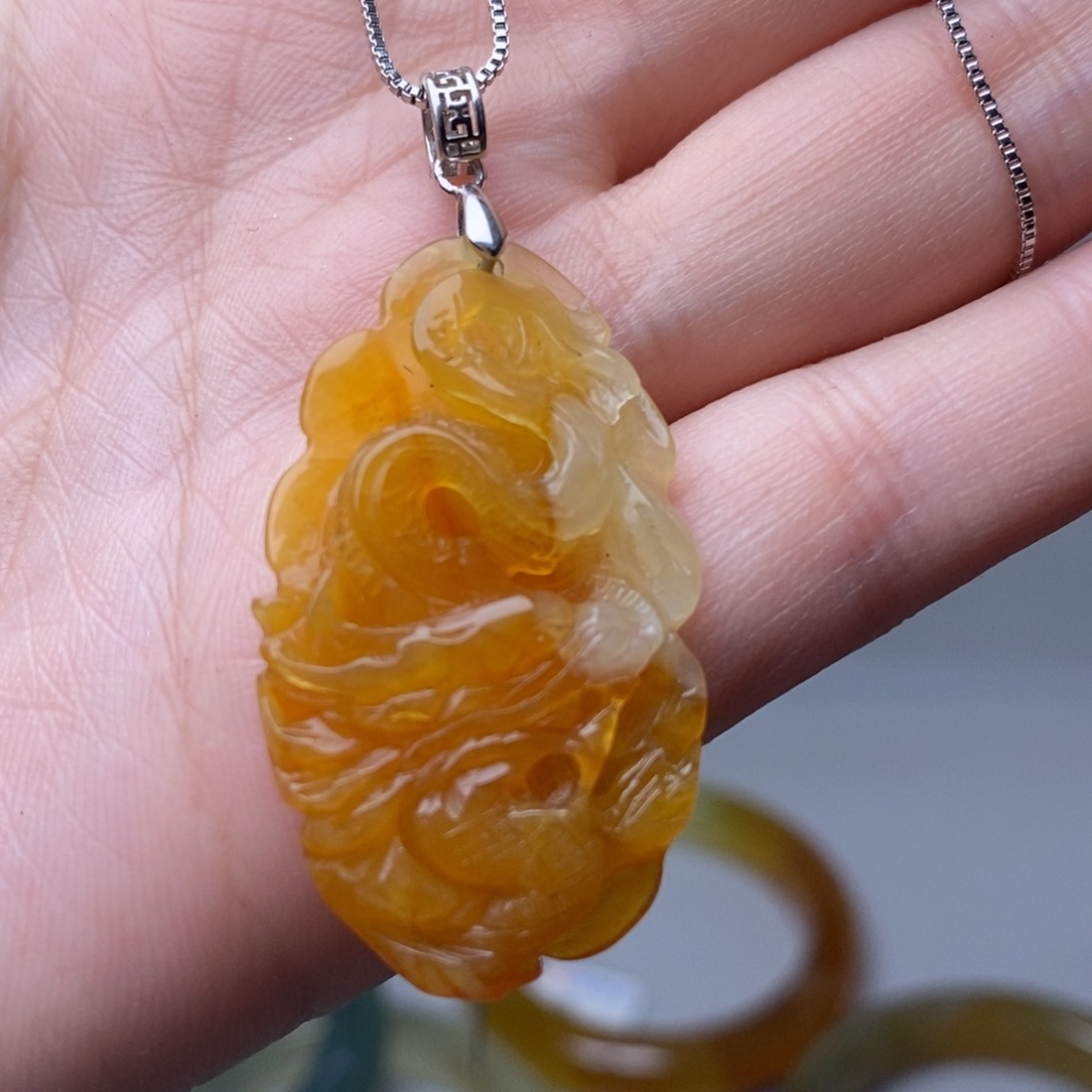 蛇纹石玉未镶嵌纯天然岫玉