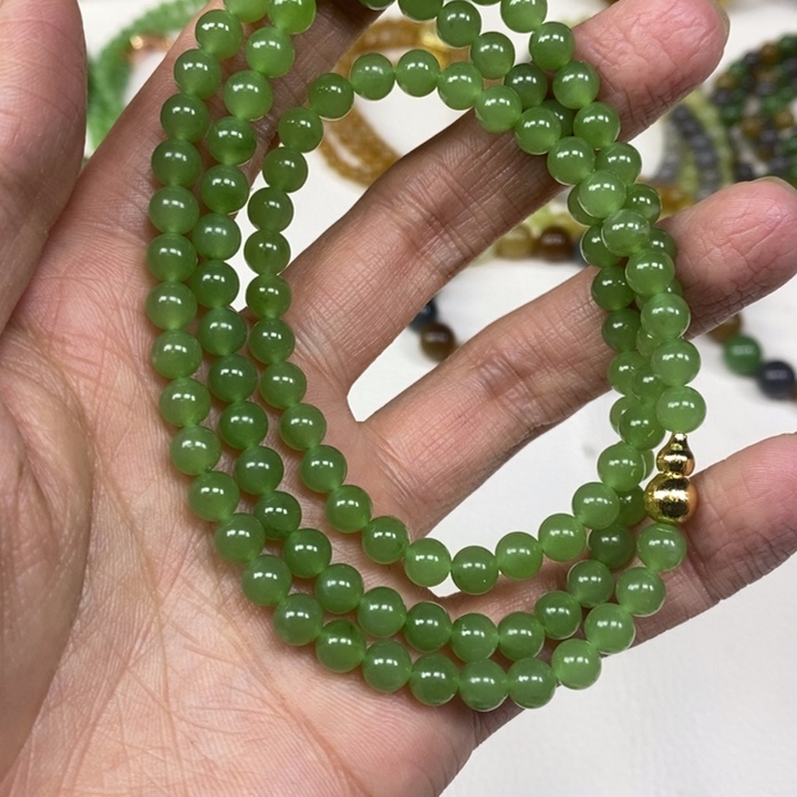 定制和田玉未镶嵌挂件