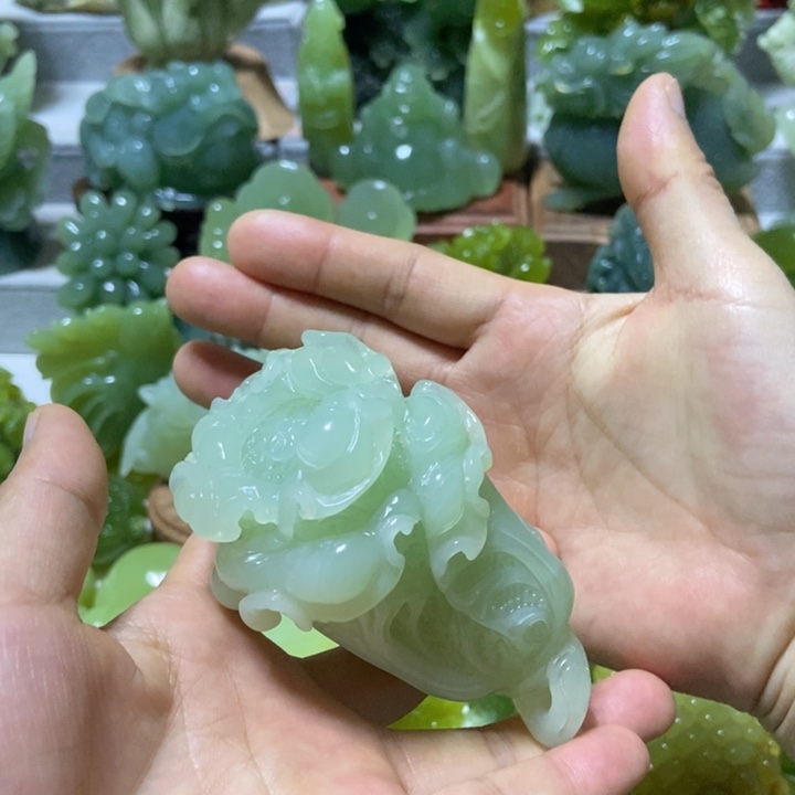 【闪购商品】未镶嵌蛇纹石玉把件雪*