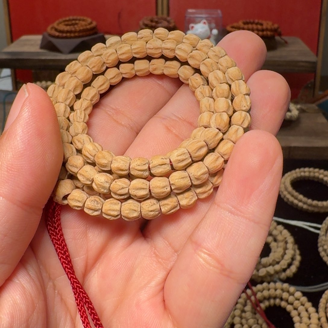 柏香籽/百香籽吊坠轨*