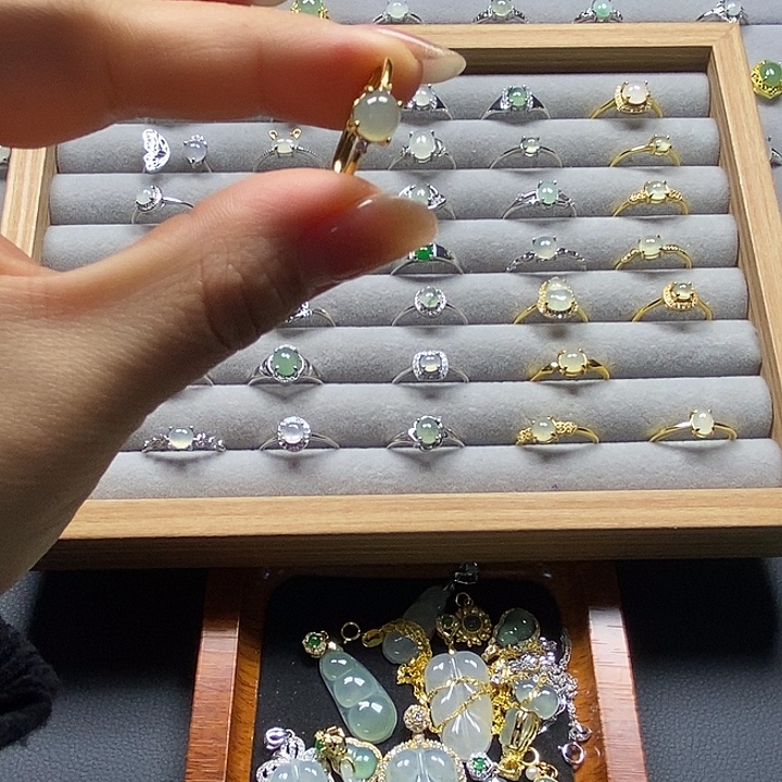 翡翠银S925镶嵌戒指天然翡翠