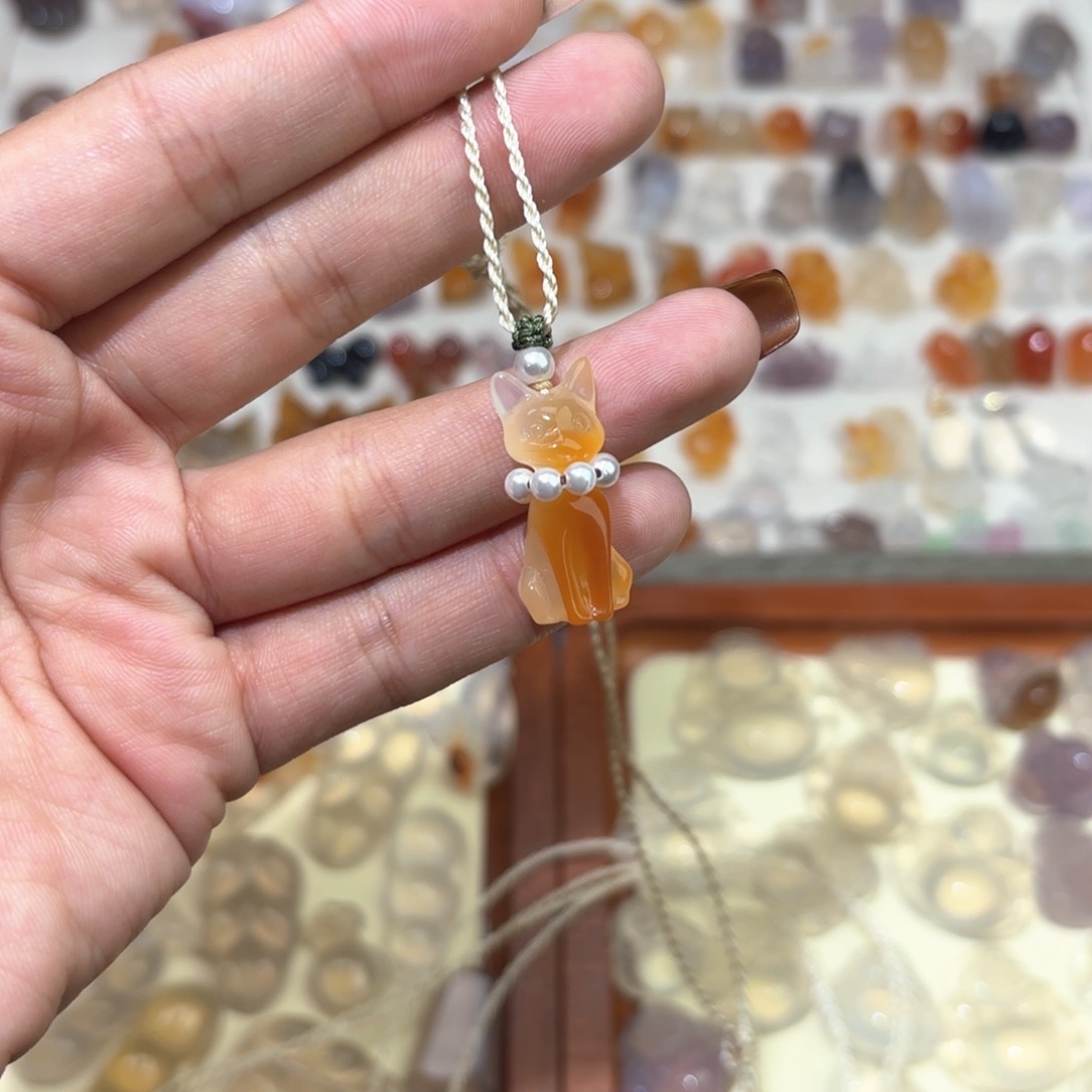 玛瑙/玉髓颈饰未镶嵌Ｓ****?